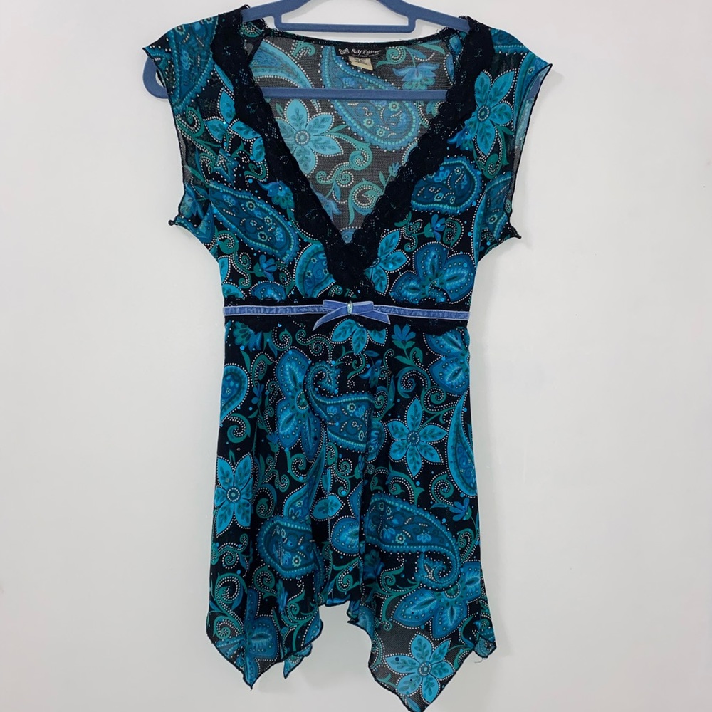 Flowy fairy tank